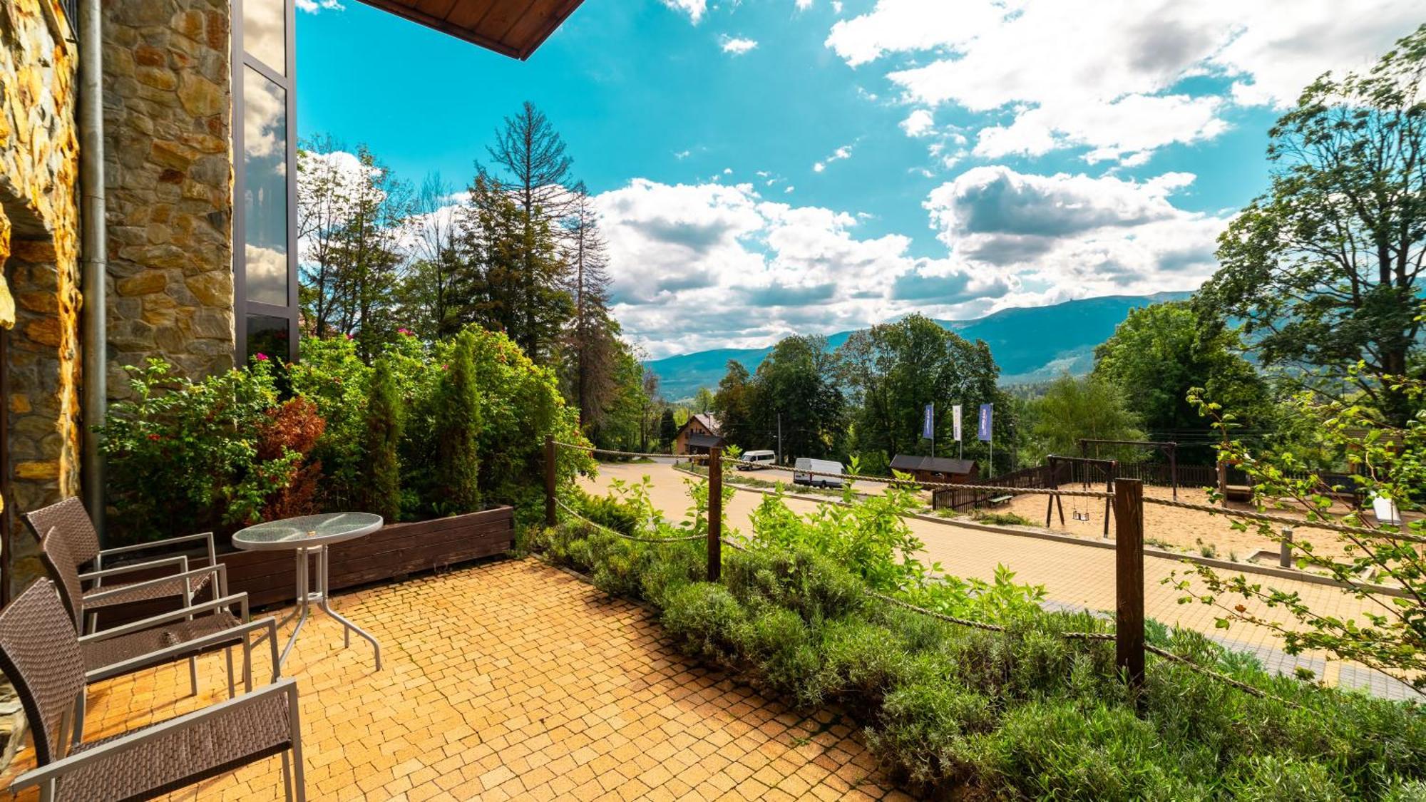 Apartamenty Sun & Snow Resort Sudety ชกลาร์สกา ปอเรมบา ภายนอก รูปภาพ