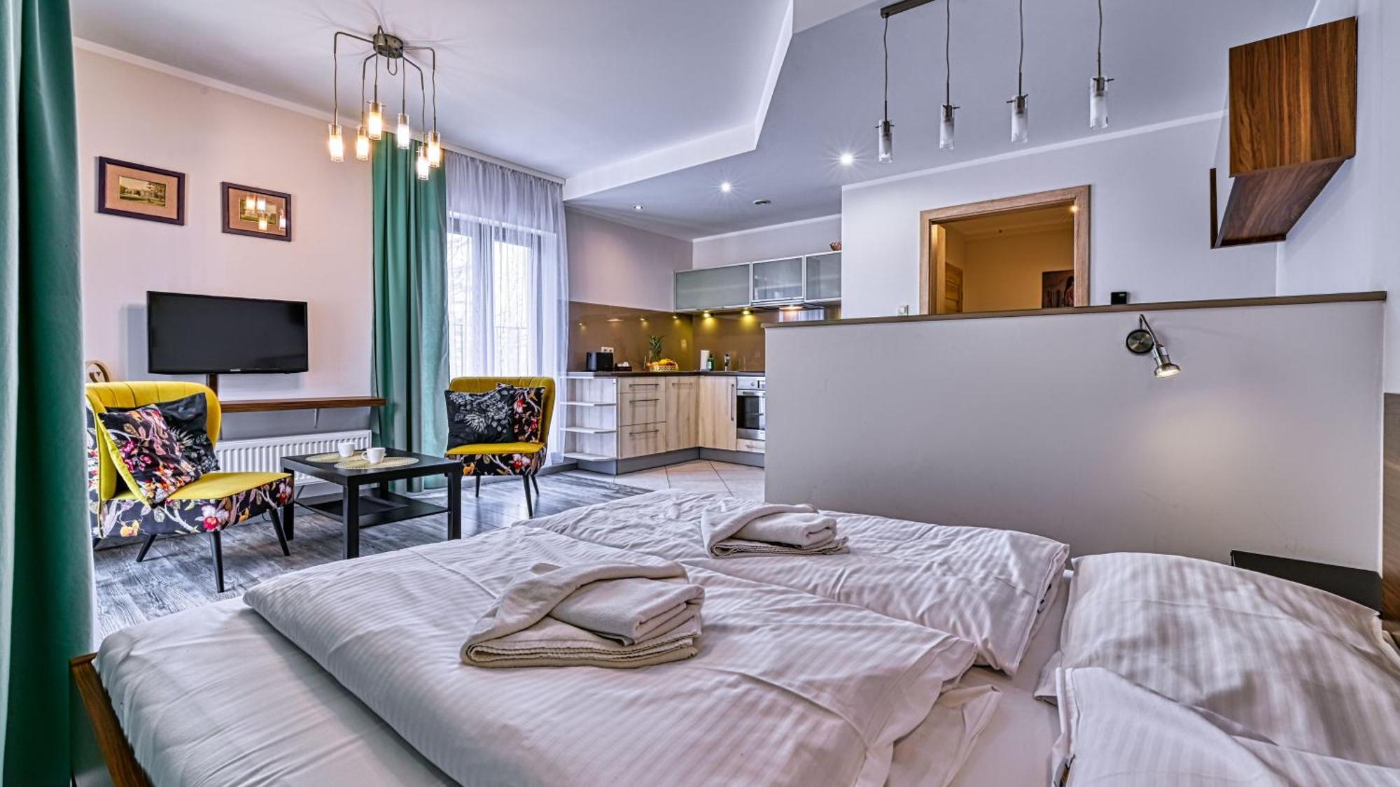 Apartamenty Sun & Snow Resort Sudety ชกลาร์สกา ปอเรมบา ภายนอก รูปภาพ