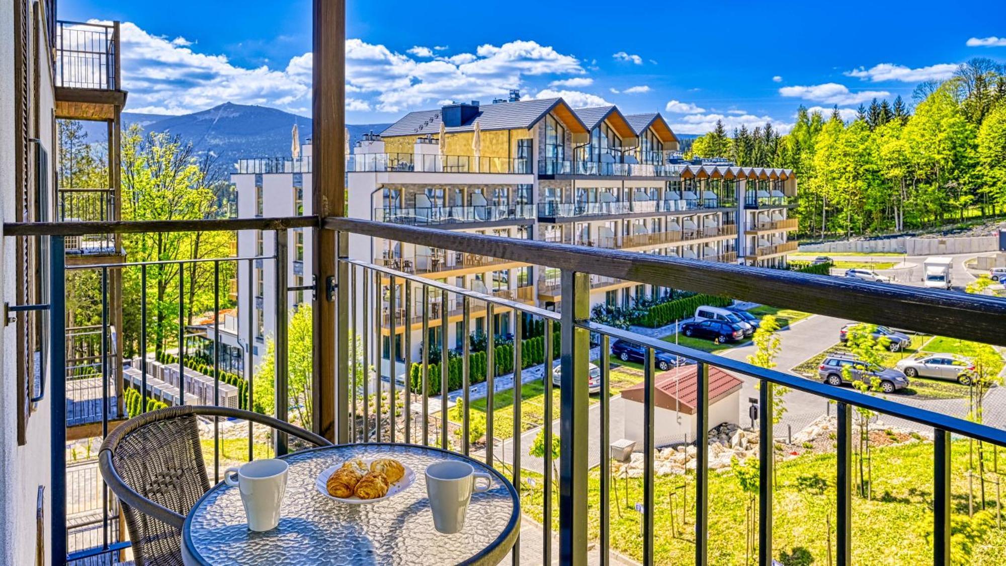 Apartamenty Sun & Snow Resort Sudety ชกลาร์สกา ปอเรมบา ภายนอก รูปภาพ